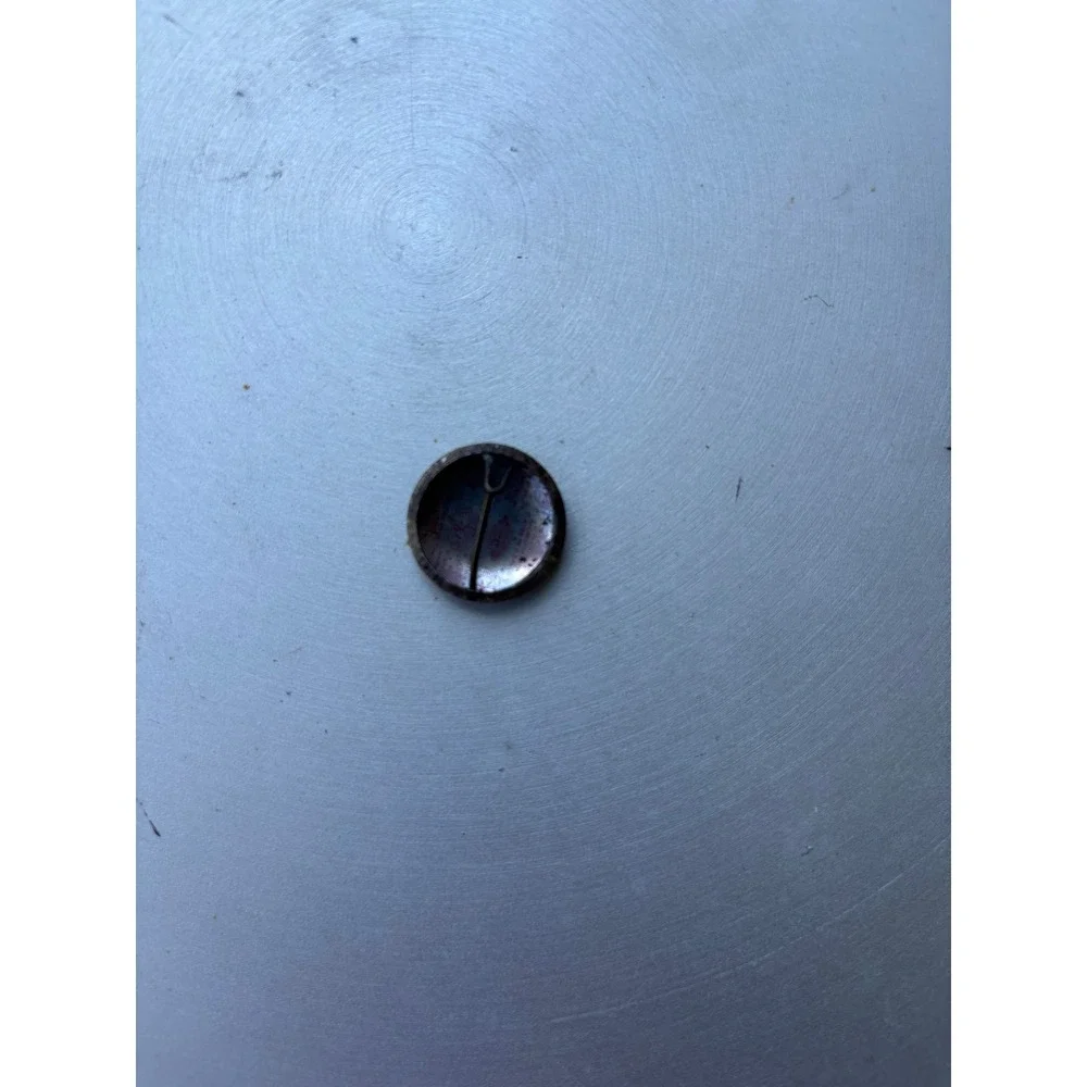 Vintage October 1941 UAW CIO Union Dues Pin Button Labor History 0.75 Inch‎